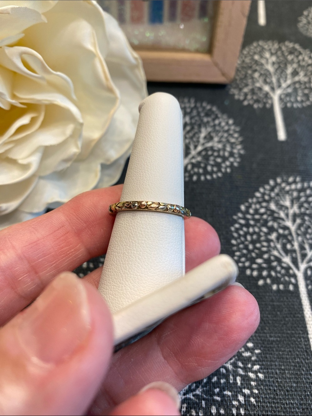 FINAL PRICE DROP‼️Floral Tri-Color Gold Ring - Picture 5 of 16